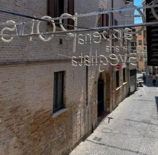 Centro Storico Nuovo E Ristrutturato Lägenhet Pesaro